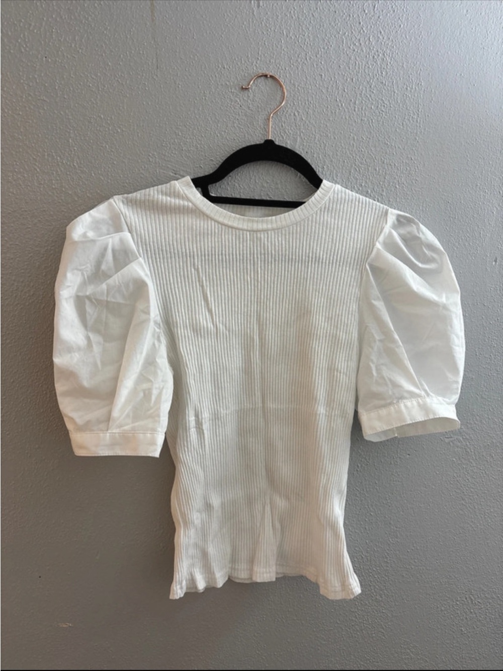 Source Unknown White Puff Sleeve Ribbed Crop Top